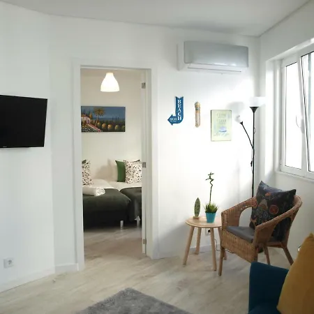 Superb Sea Walking Distance De Apartment Cascais